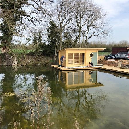 Lower Farm Lodge 斯托马基特 外观 照片